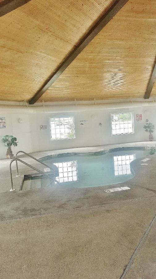 Windsor Place Inn プレーリー・ドゥ・シーン エクステリア 写真